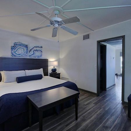 Getaways At Dover House Resort Делрей-Бич Экстерьер фото